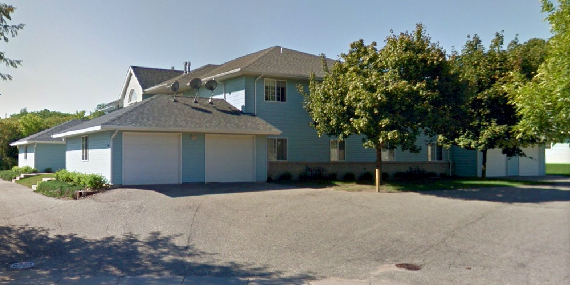 Coventry Court Apartments Benrud Rentals